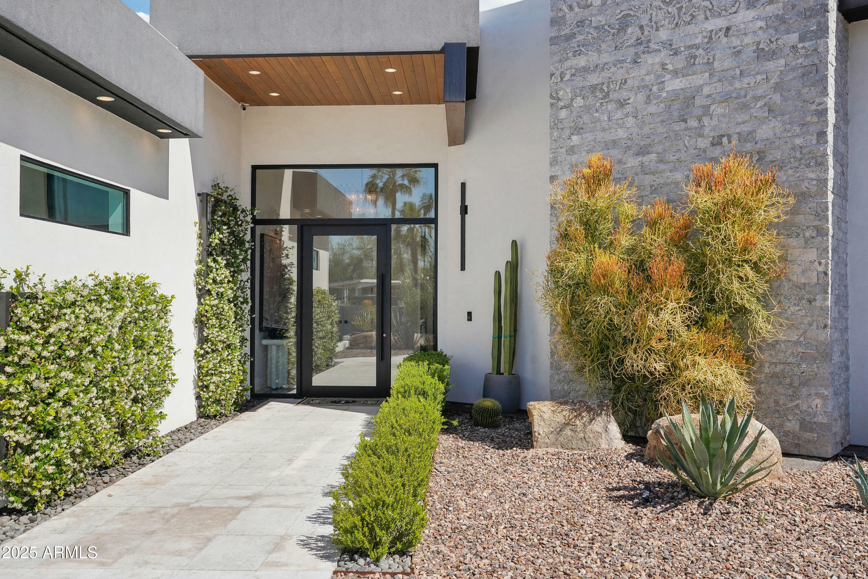 Property Photo: 4502 E Solano Drive AZ 85018