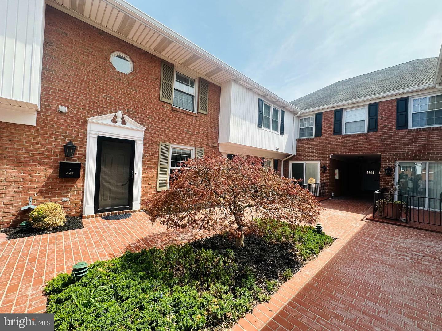 Property Photo: 447 W Caracas Avenue PA 17033