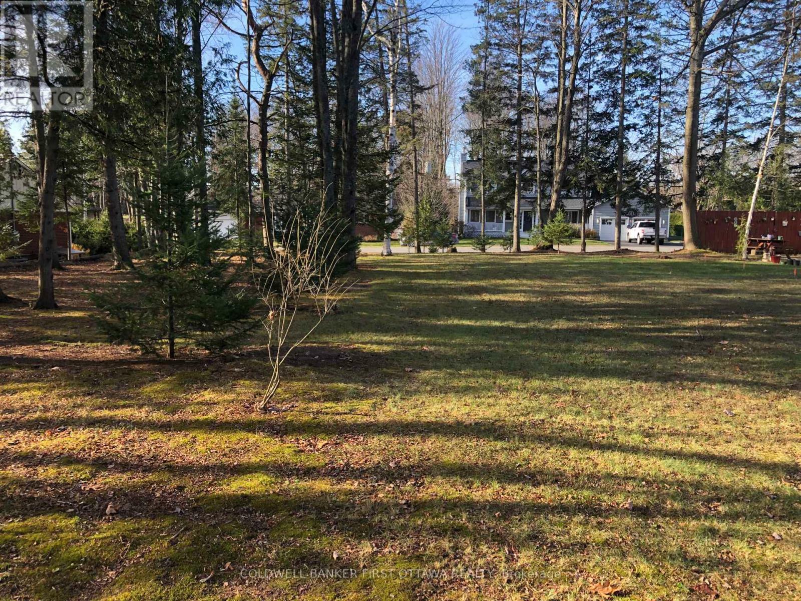 Property Photo: 65 Vaan Drive ON K2G 0C2