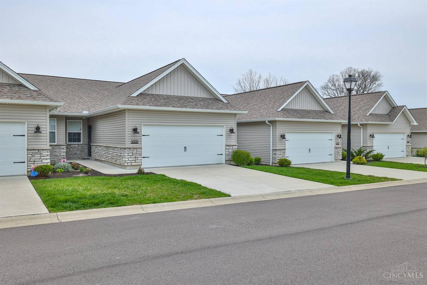 5005 Garden Grove Lane  Delhi Twp OH 45238 photo