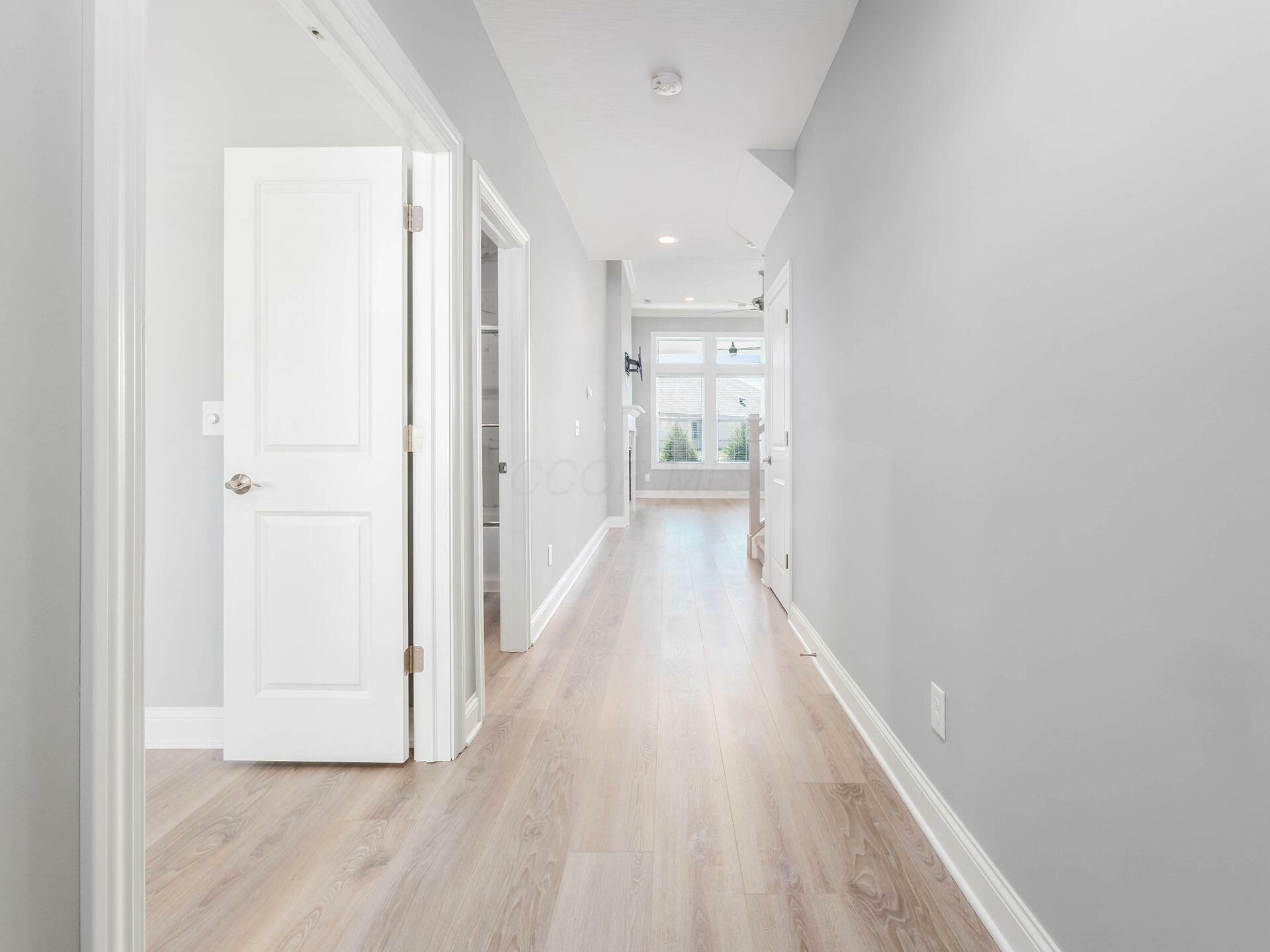 Property Photo: 305 Millers Cove Court OH 43074
