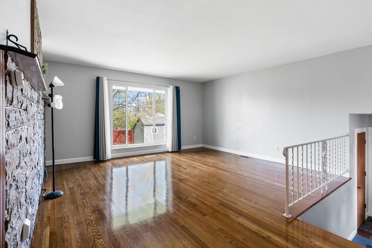 Property Photo: 2852 Longfield Road OH 43204
