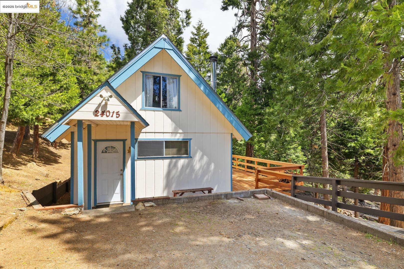 Property Photo: 24015 Acorn Way CA 95383