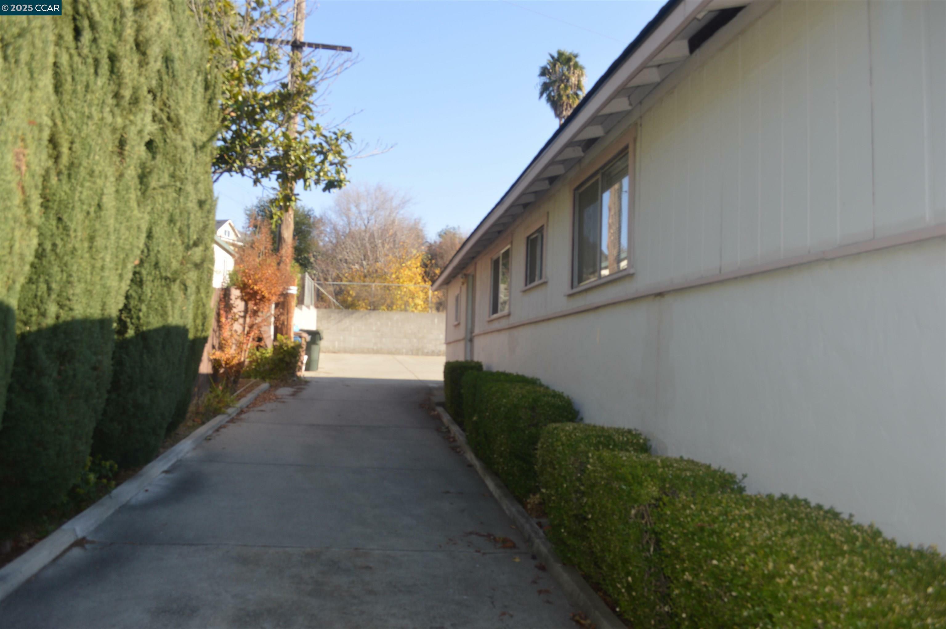Property Photo: 4231 Arthur Rd CA 94553