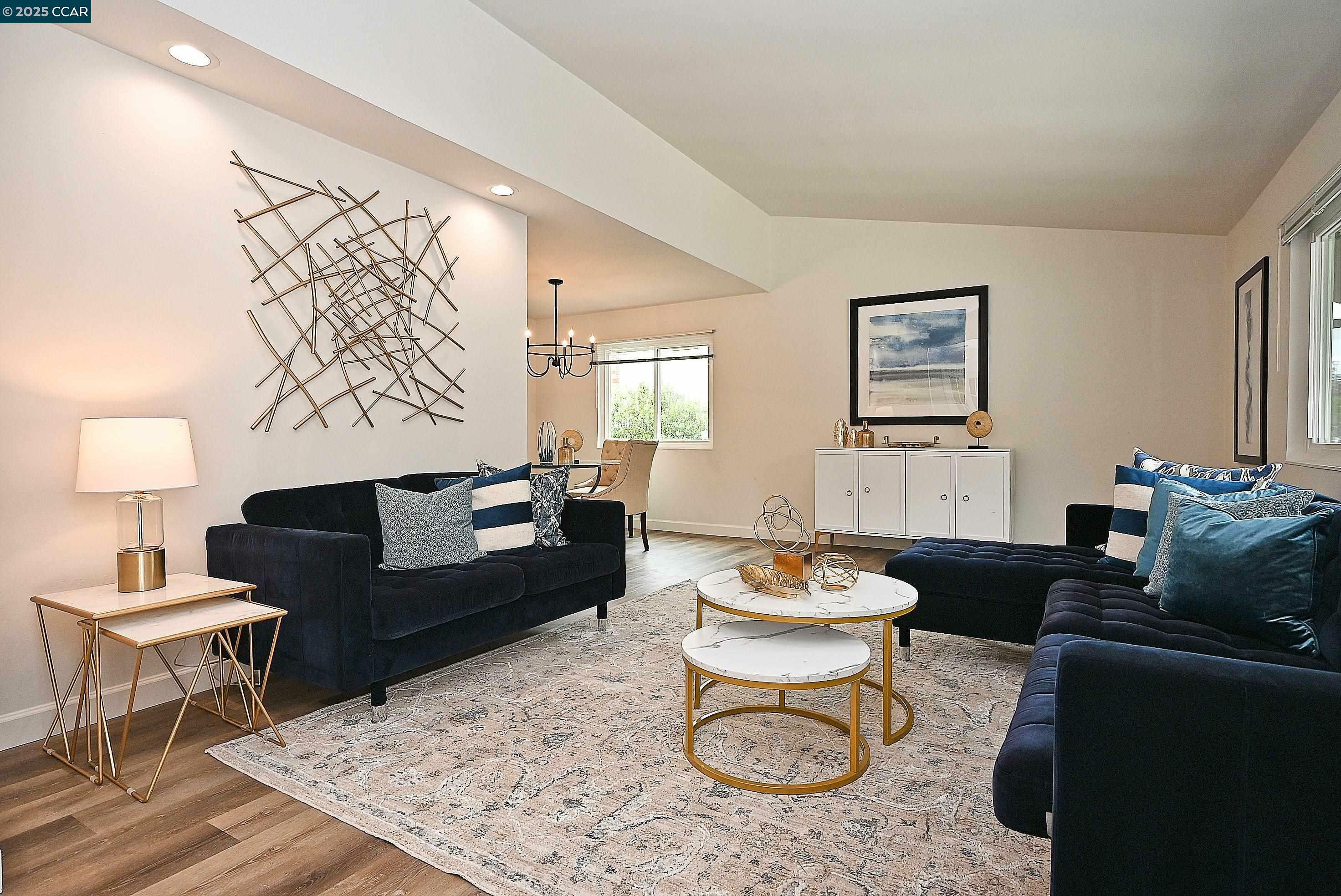 Property Photo: 5516 Langford Ct CA 94521