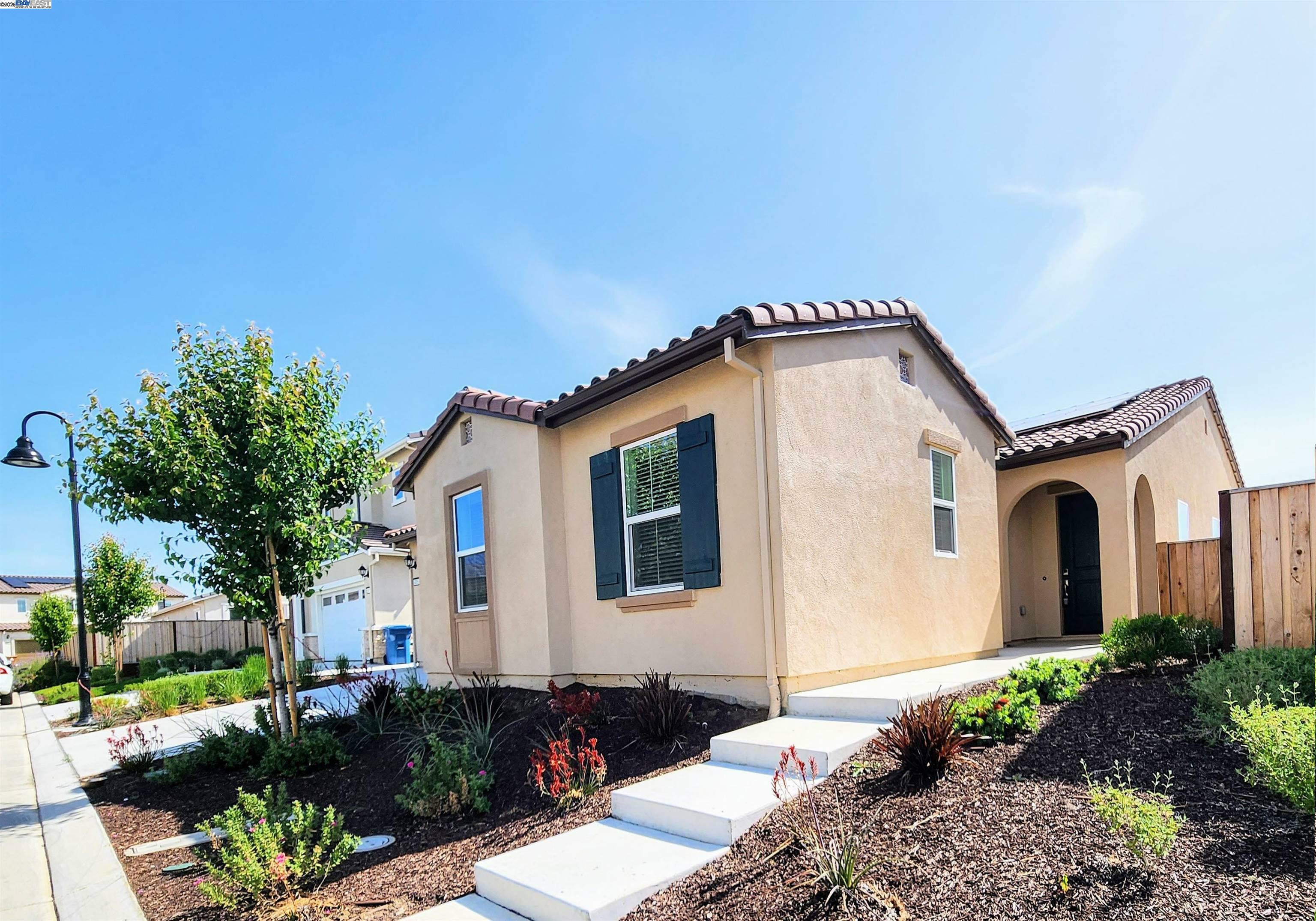 Property Photo: 5315 Potter Valley Ln CA 94531