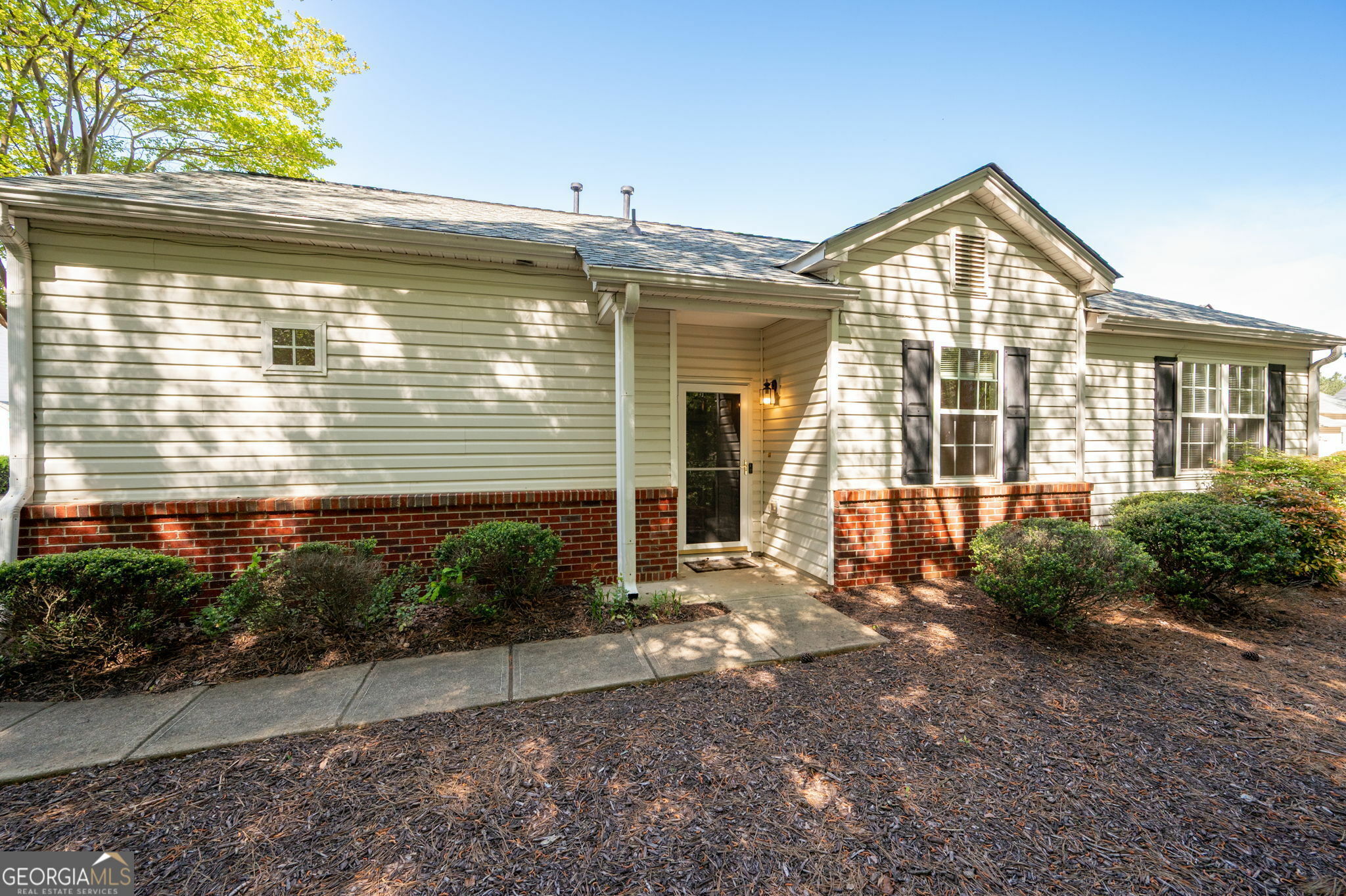 548 W Oaks Drive  Woodstock GA 30188 photo