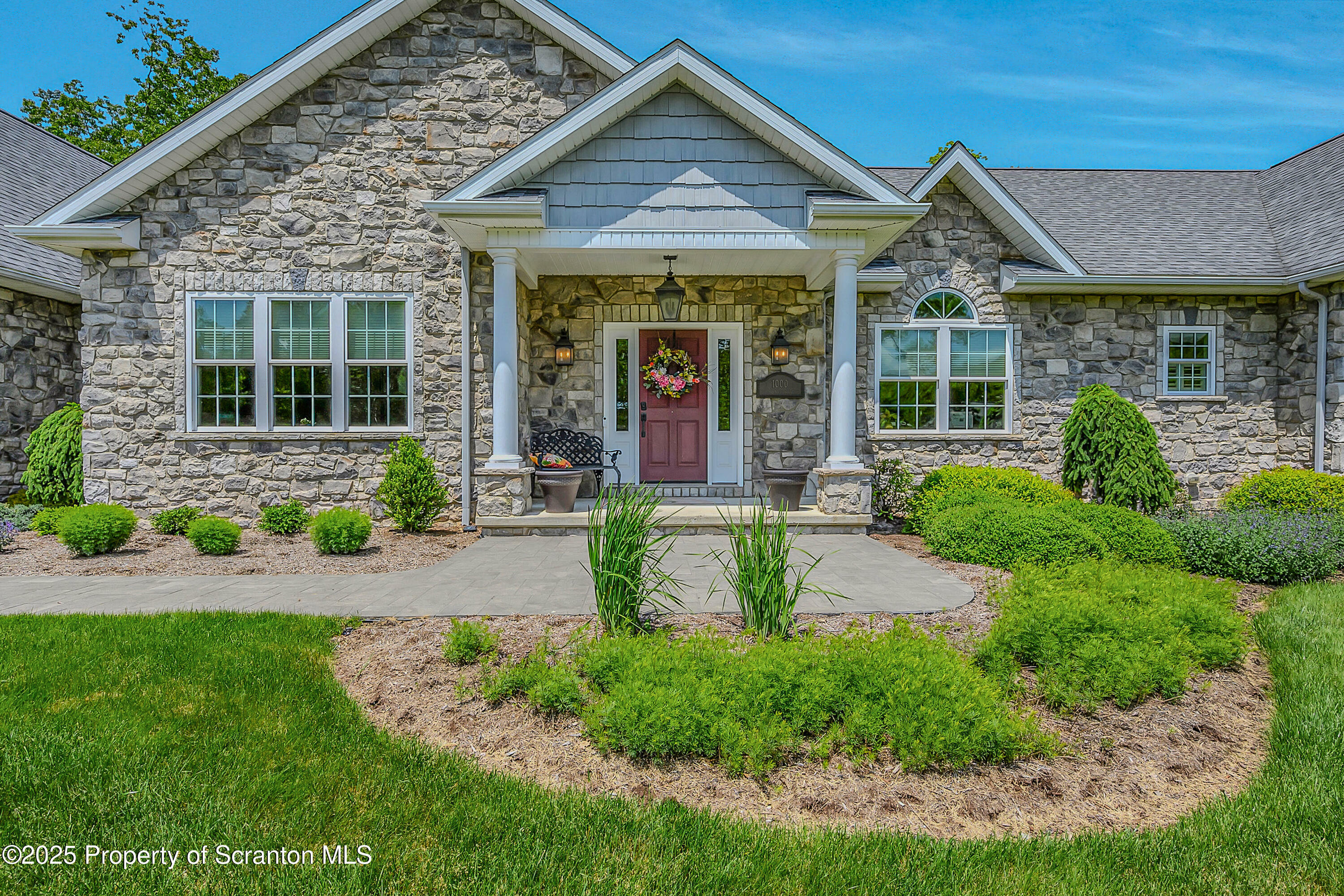 Property Photo: 1000 Scenic Drive L 34 PA 18411