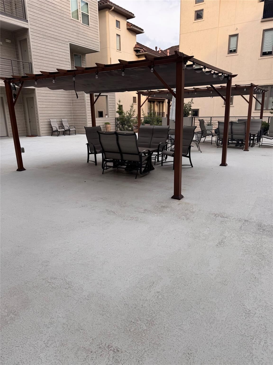 Property Photo:  4819 Caroline Street 103  TX 77004 
