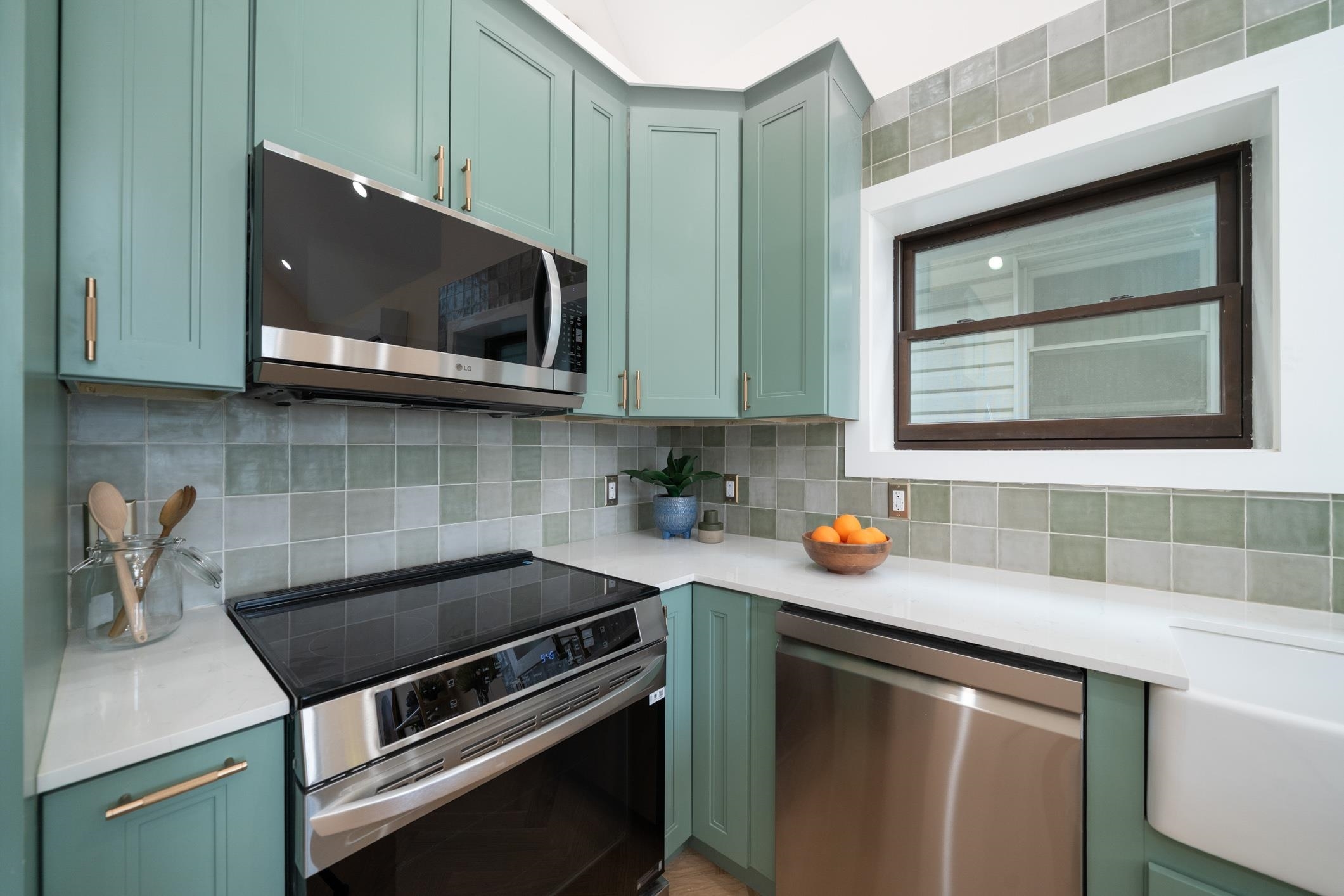 Property Photo: 247 Harrison Ave 2 NJ 07304