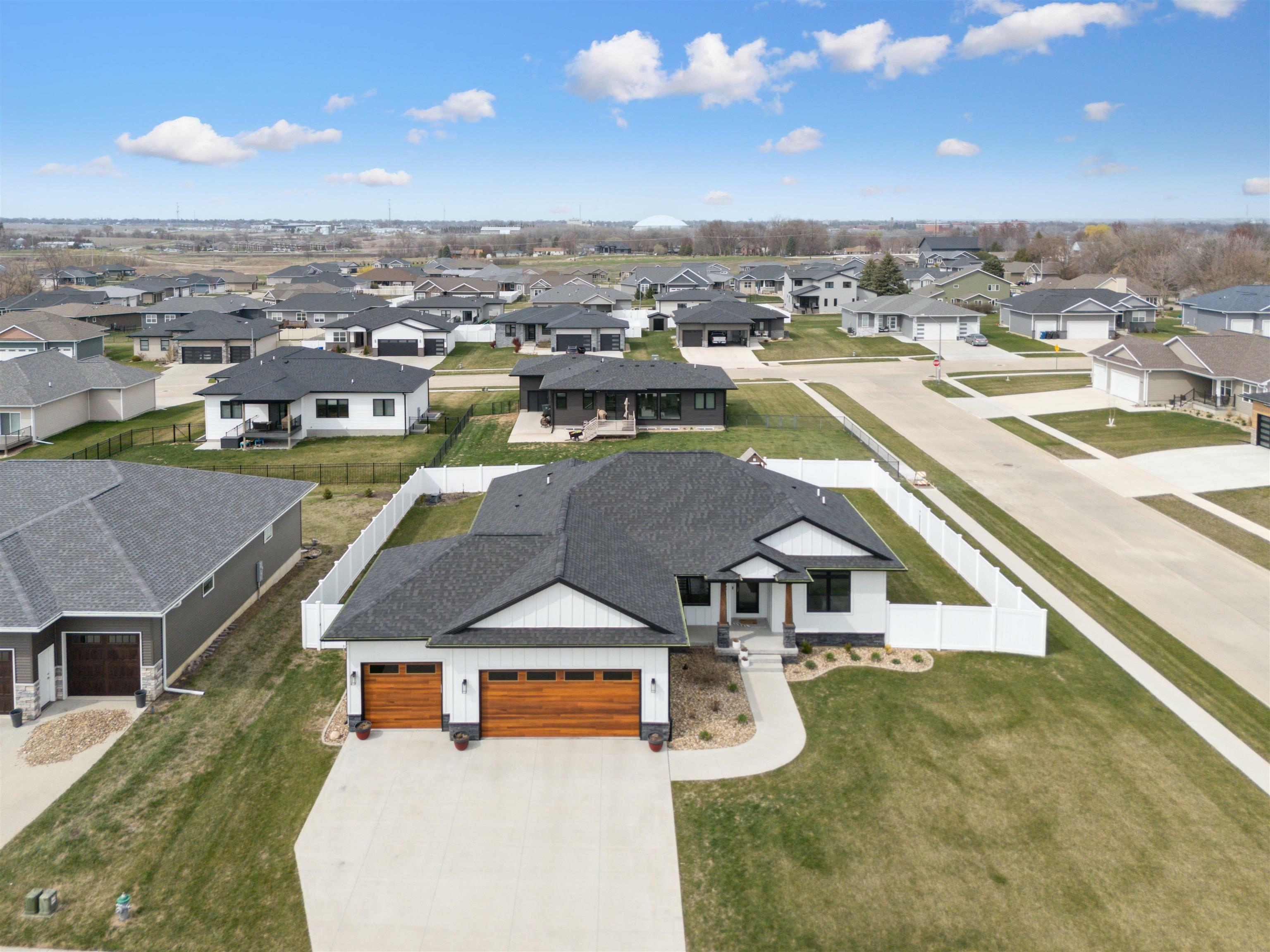 Property Photo: 1921 Ashworth Drive IA 50613