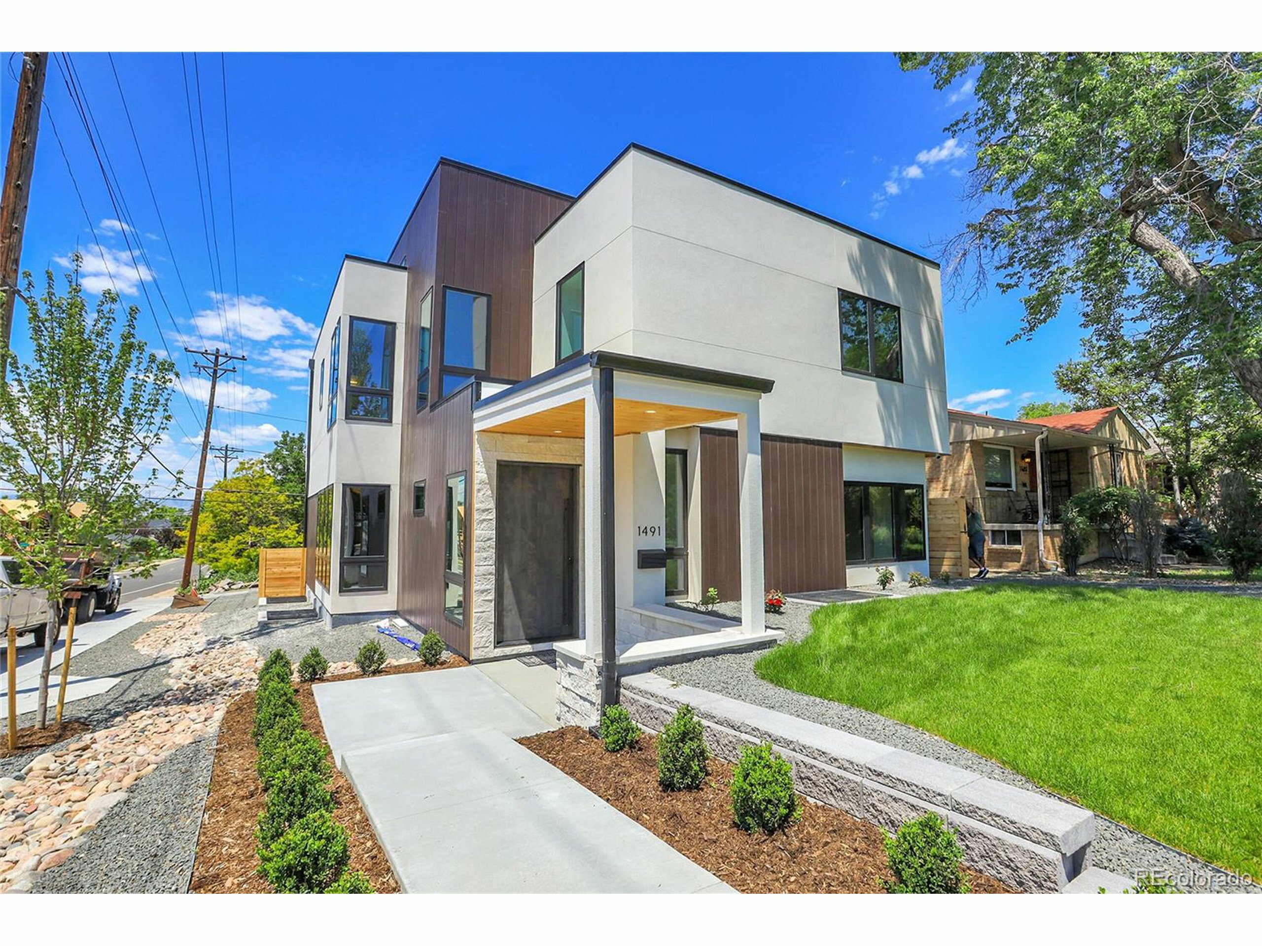 1491 S York St  Denver CO 80210 photo