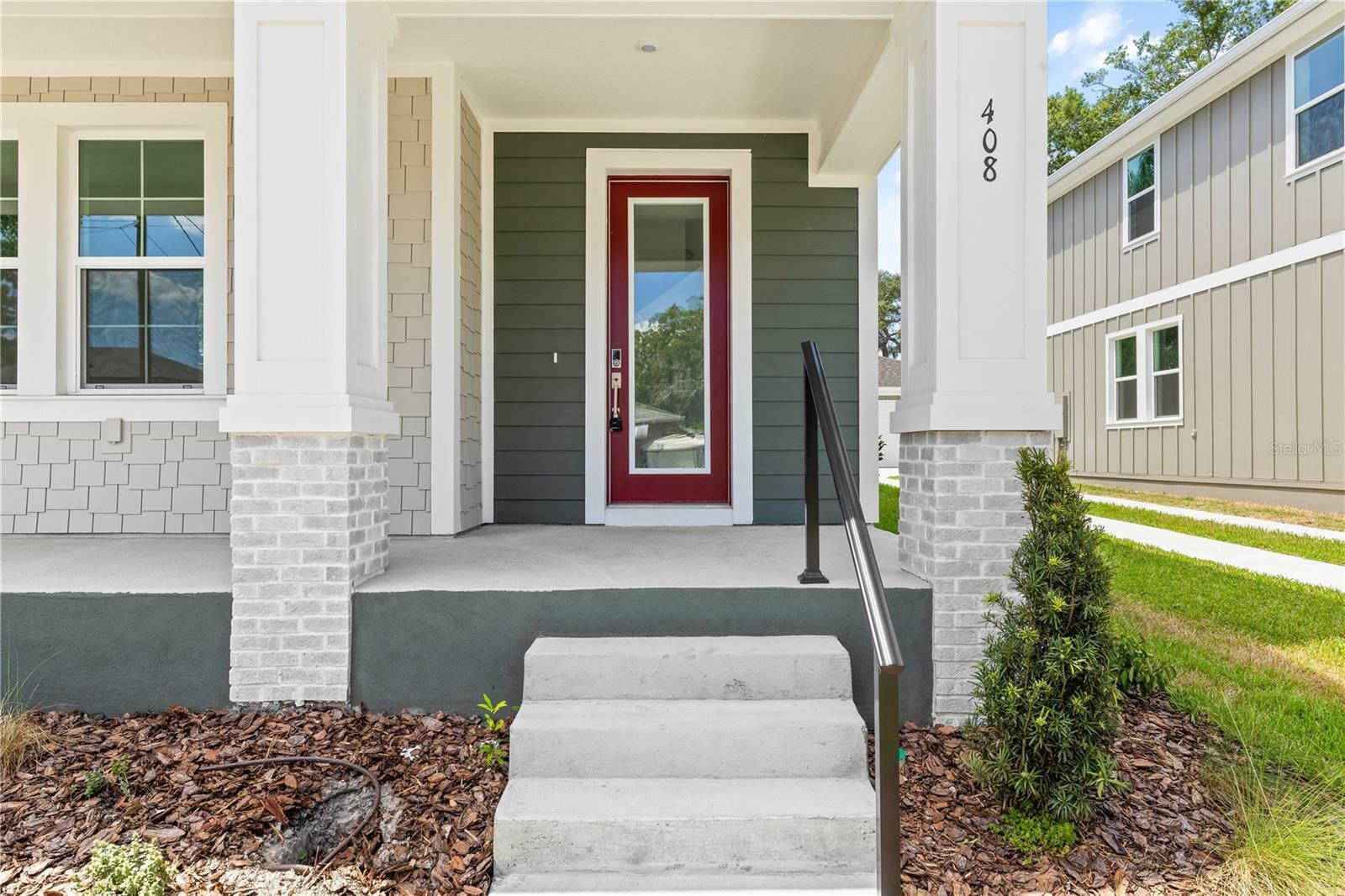 Property Photo: 408 W Paris Street FL 33604