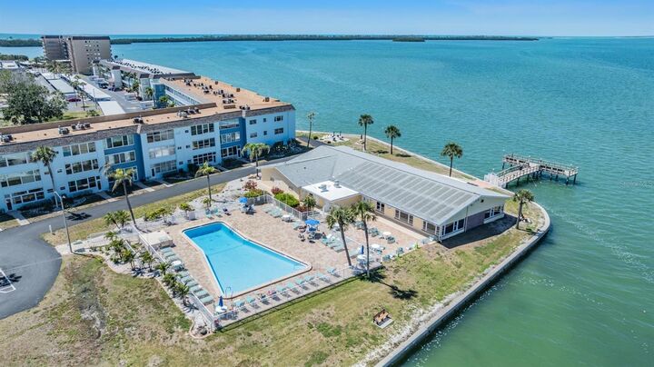 Property Photo:  9 Forbes Place 205  FL 34698 