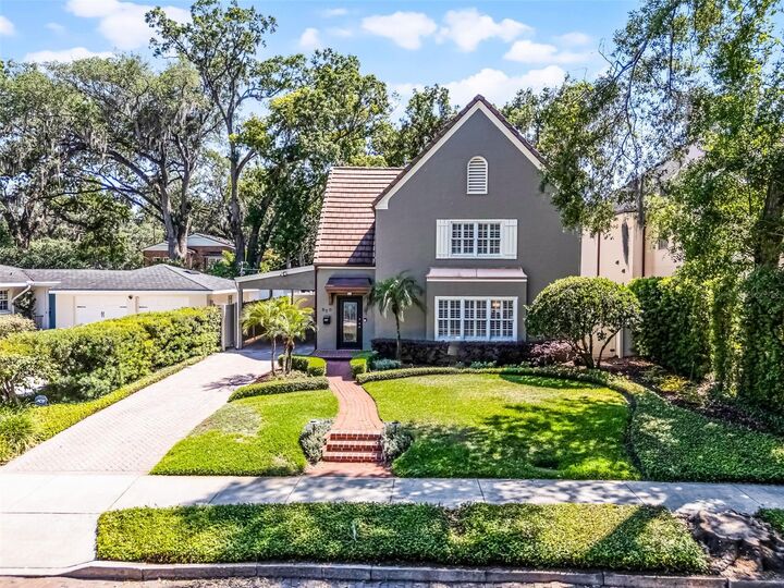 Property Photo: 910 Alameda Street FL 32804