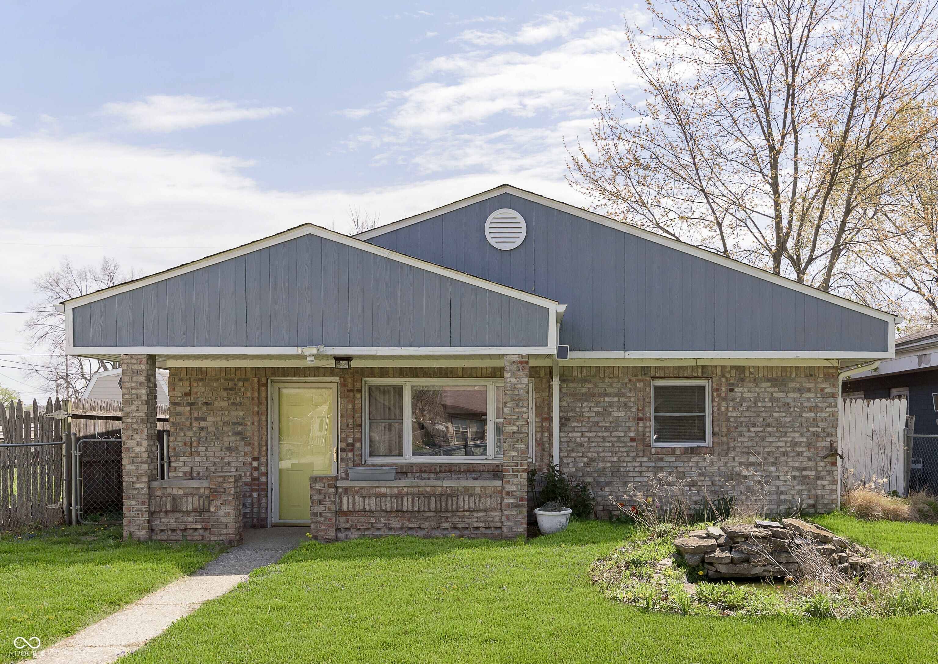 Property Photo: 2819 Mars Hill Street IN 46241