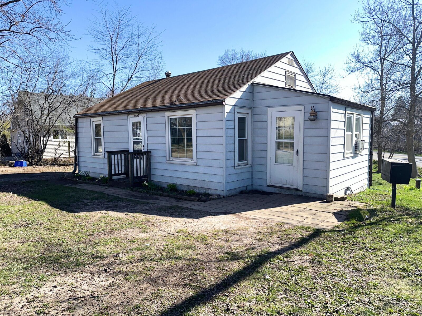 Property Photo:  4106 Pleasant St  WI 53115 