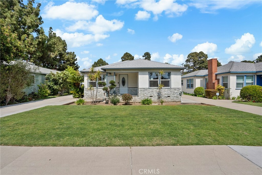1904 Armacost Avenue  Los Angeles CA 90025 photo