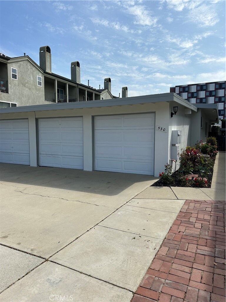 Property Photo: 530 Illinois Street CA 90245