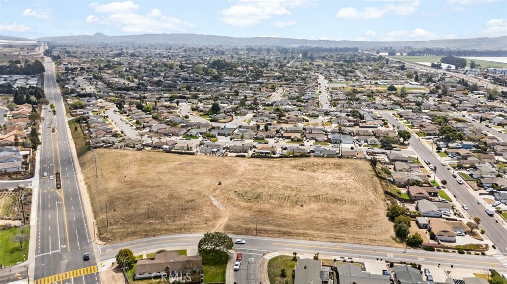 Property Photo:  400 E Waller Lane  CA 93455 