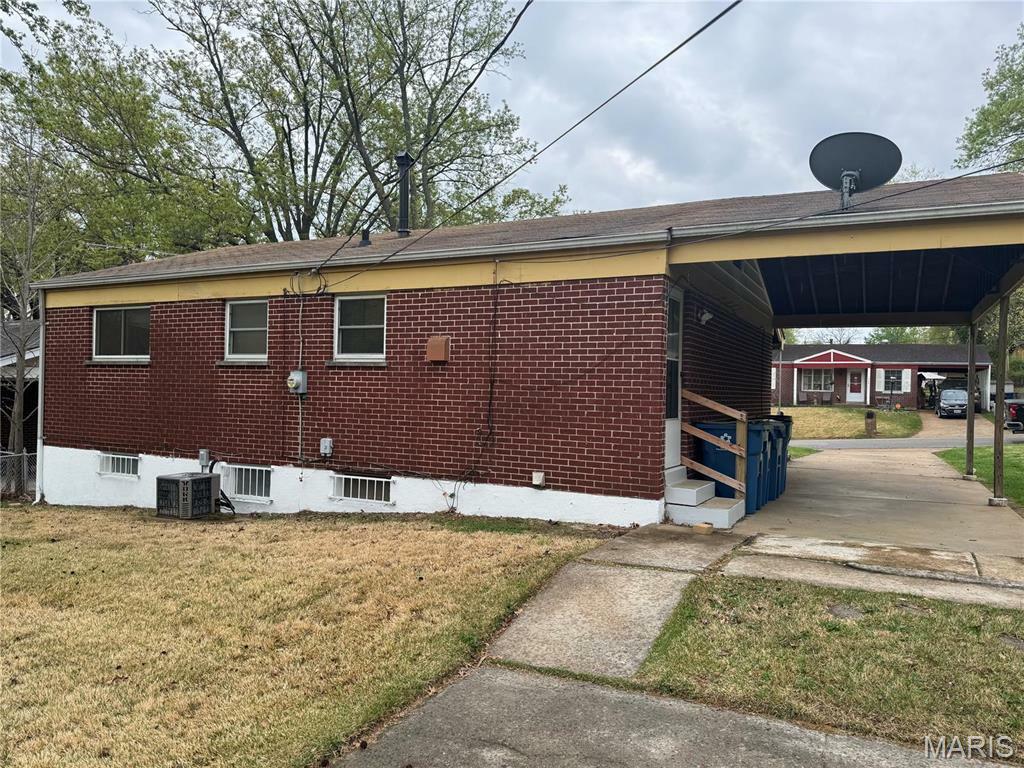 Property Photo: 1731 Atmore Drive MO 63136