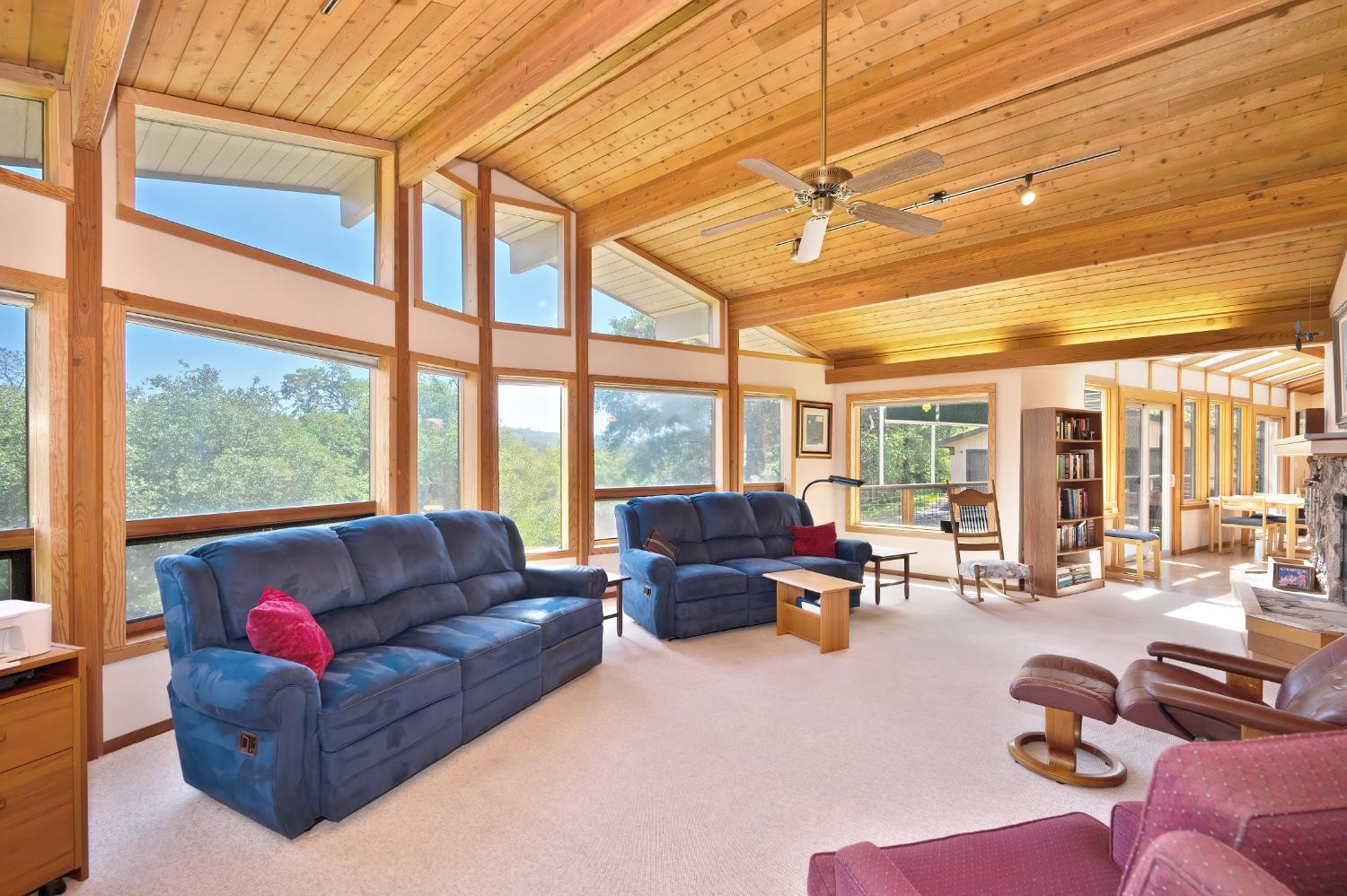 Property Photo: 8925 Derby Court CA 95658