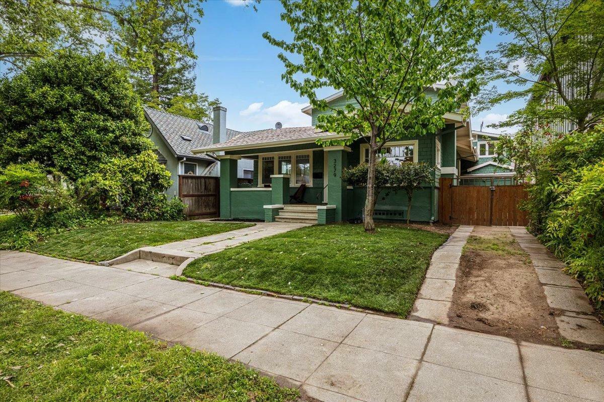 Property Photo: 3279 D Street CA 95816