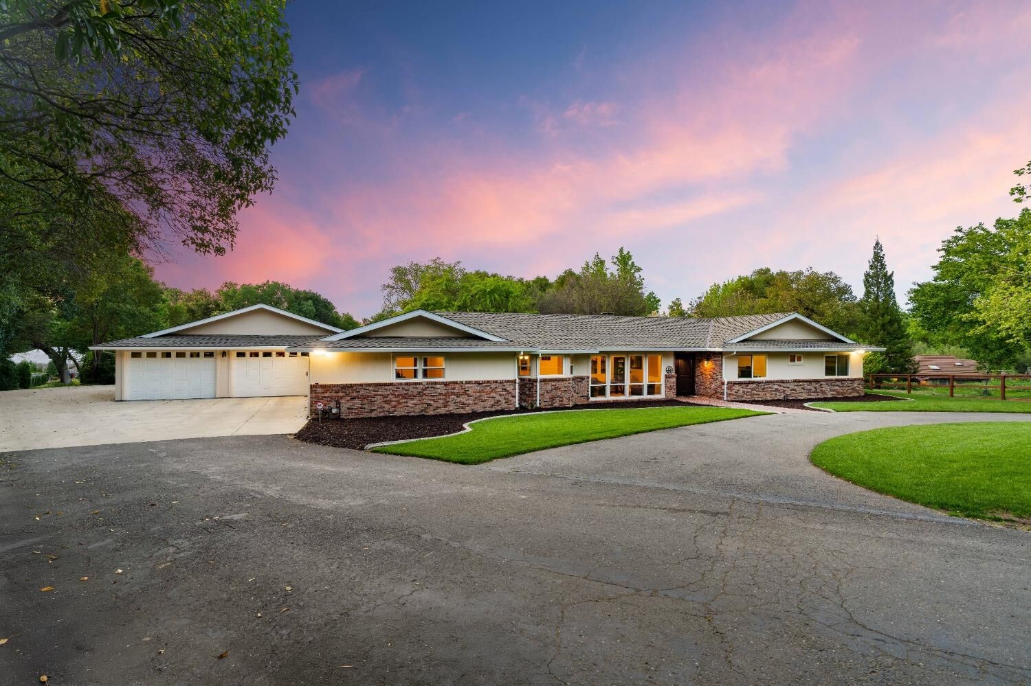 Property Photo: 7605 Wildflower Court CA 95746