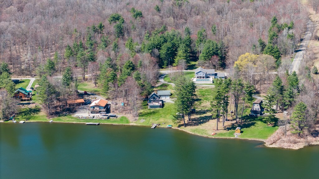 Property Photo: 71 Woodland Pines Rd PA 18810