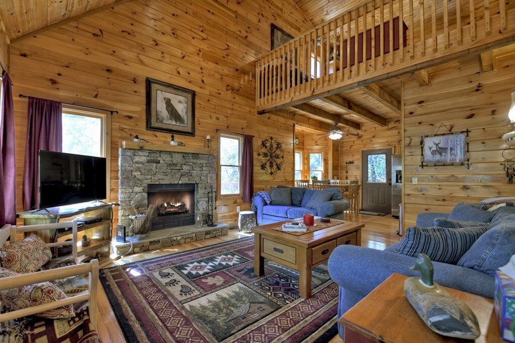 Property Photo:  438 Bentwood Trail  GA 30560 