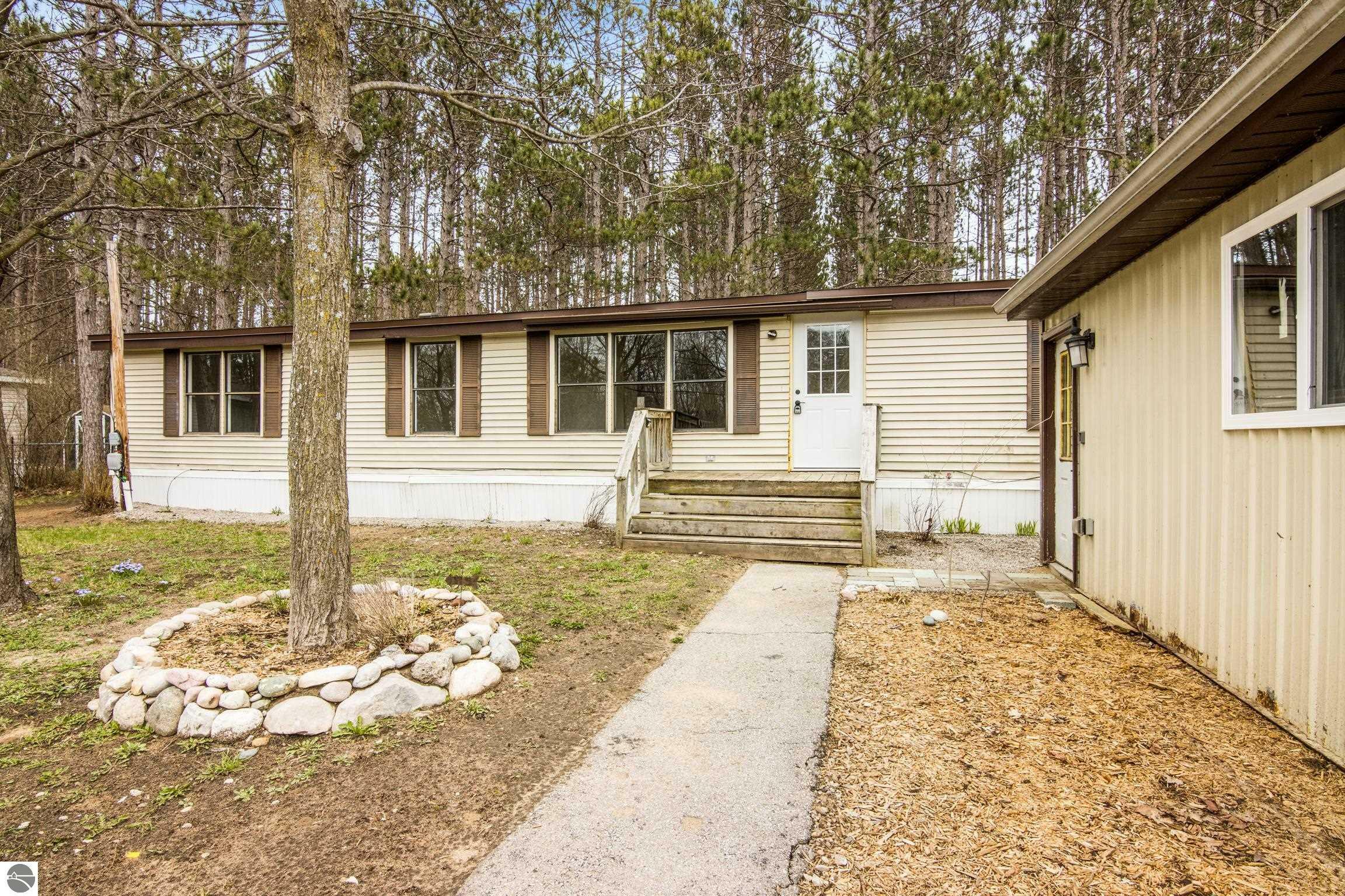 Property Photo: 2823 E Ironwood Drive MI 48685