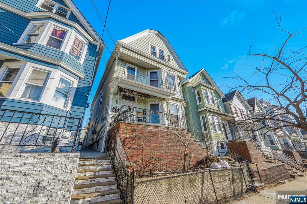 435 2nd Street  East Newark NJ 07029 photo