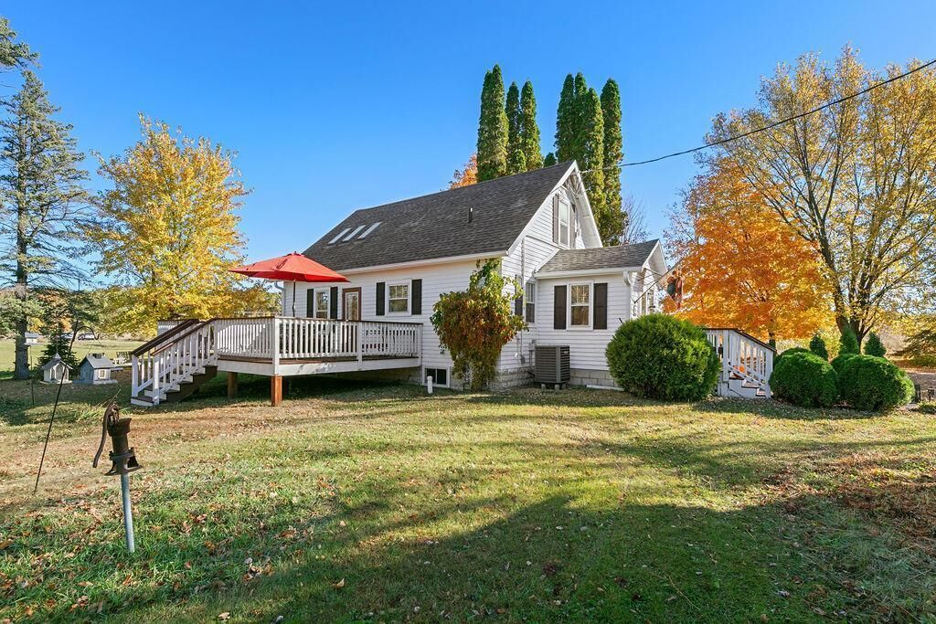 Property Photo: 1260 County Road 8 SW MN 55390