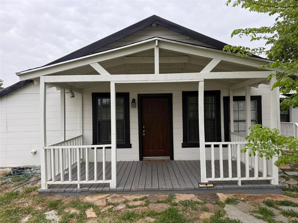 Property Photo: 21361 State Highway 56 TX 76273