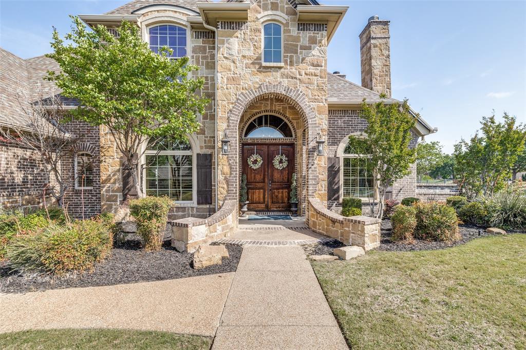 Property Photo: 8813 Summit Point Court TX 76179