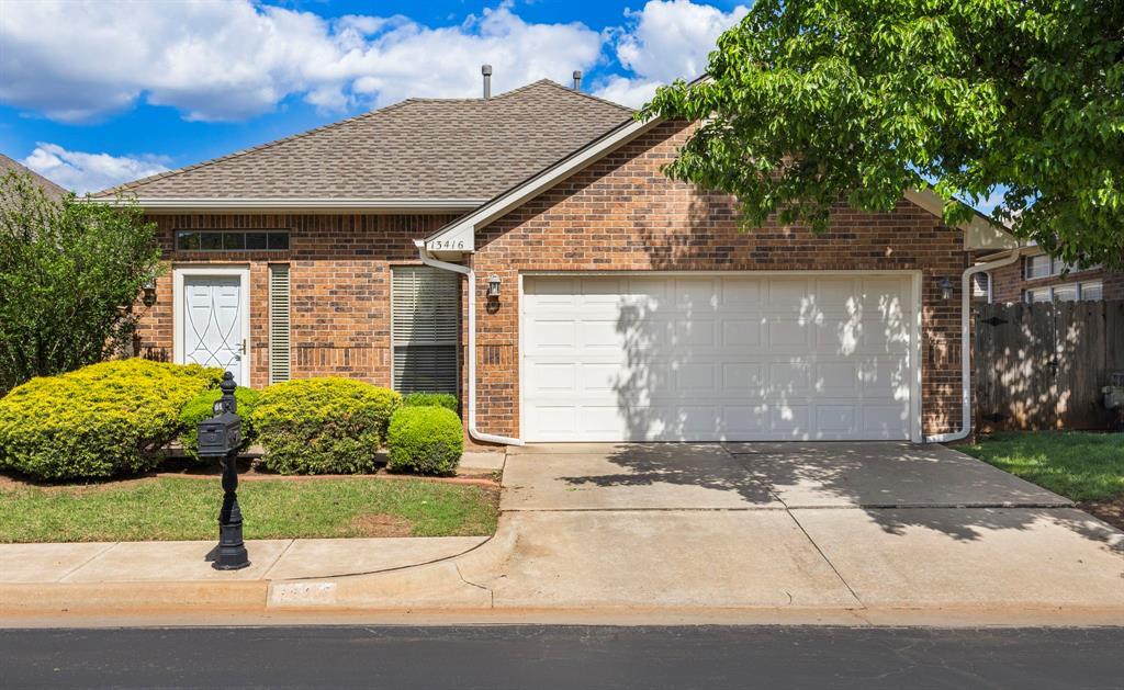 Property Photo: 13416 Prairie View Lane OK 73142