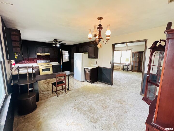 Property Photo: 13162 N Dayton Lane IL 62898