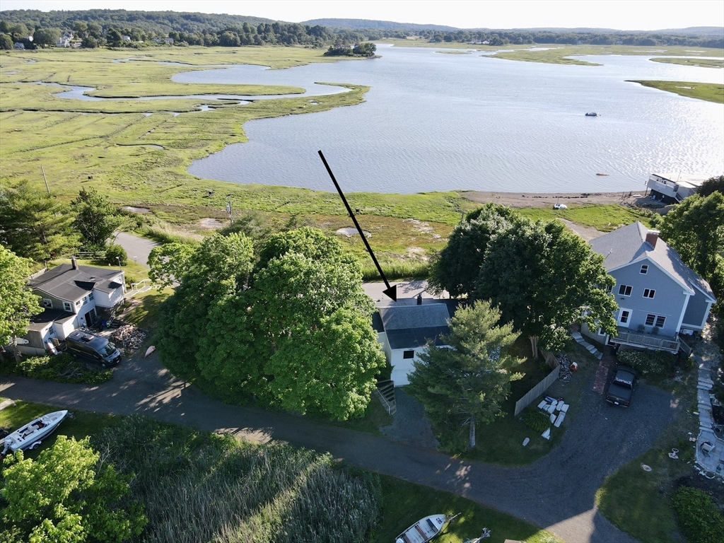 Property Photo:  5 Eagle Hill Rd  MA 01938 