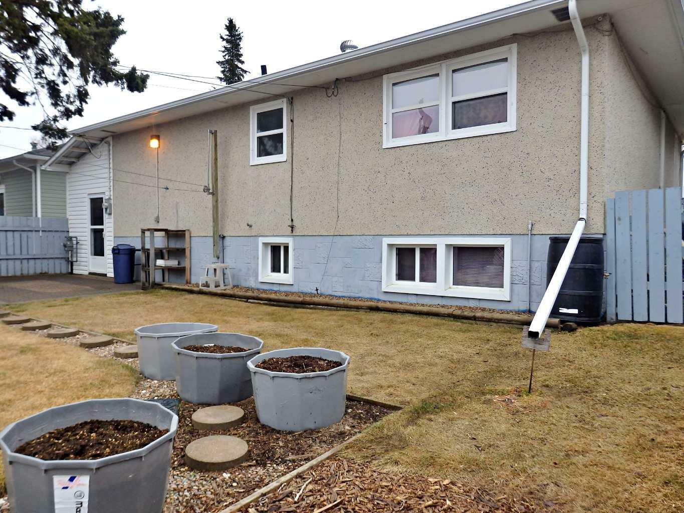 Property Photo:  4612 51 Avenue  AB T9X 1R5 