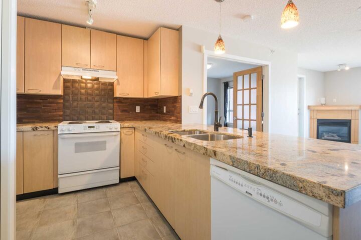 5115 Richard Road SW 307  Calgary AB T3E 7M7 photo