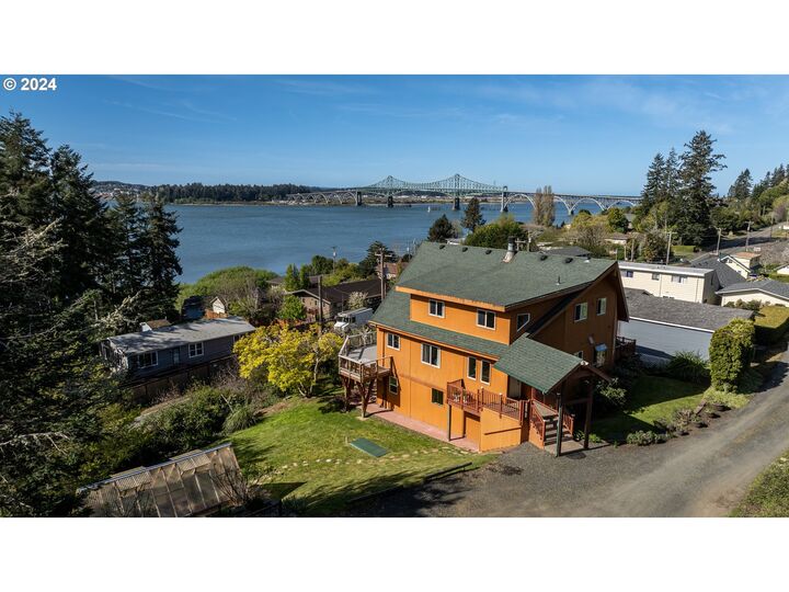 66599 Quail Rd  North Bend OR 97459 photo