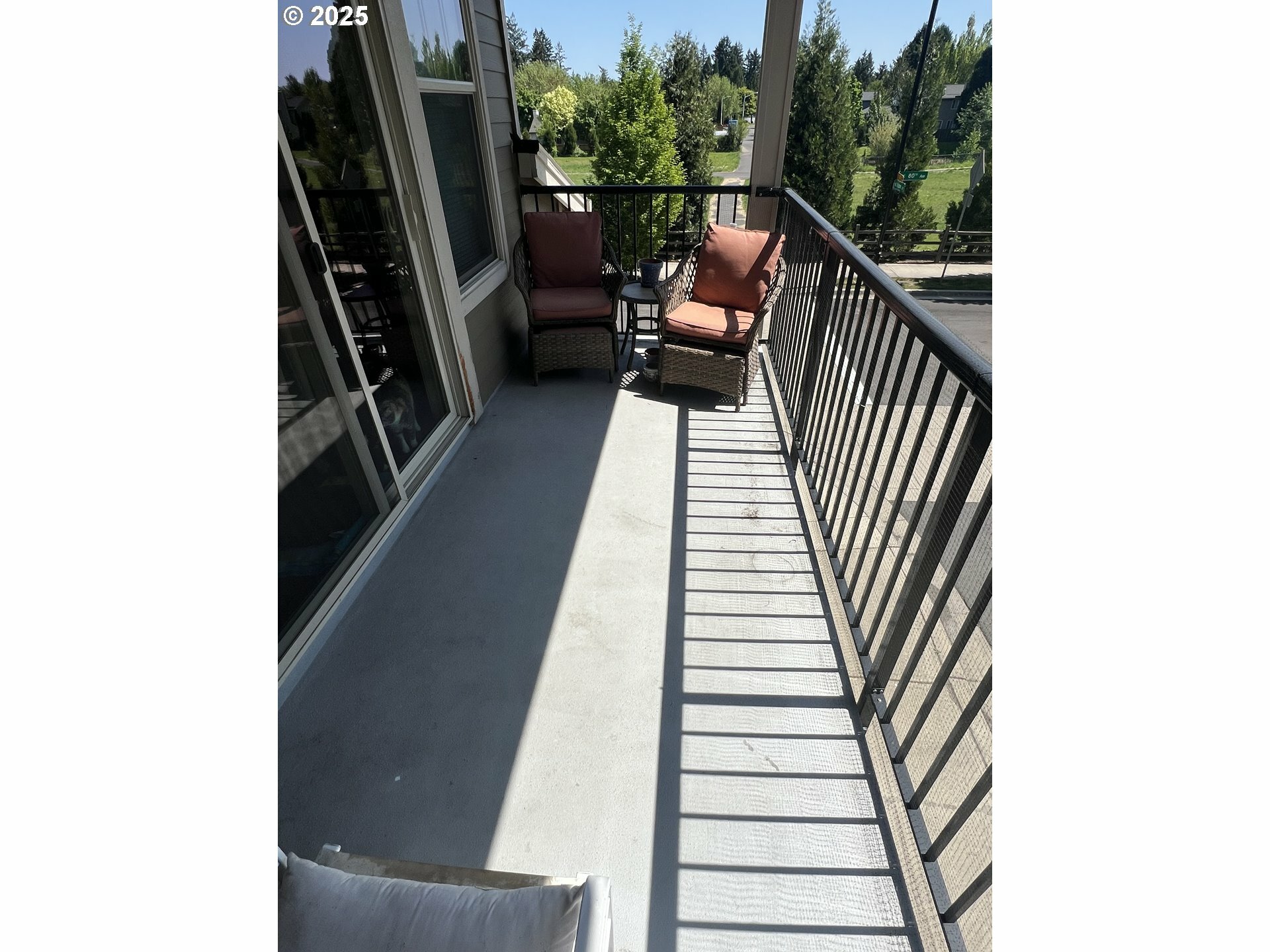 Property Photo: 167 NE 80th Ave OR 97006