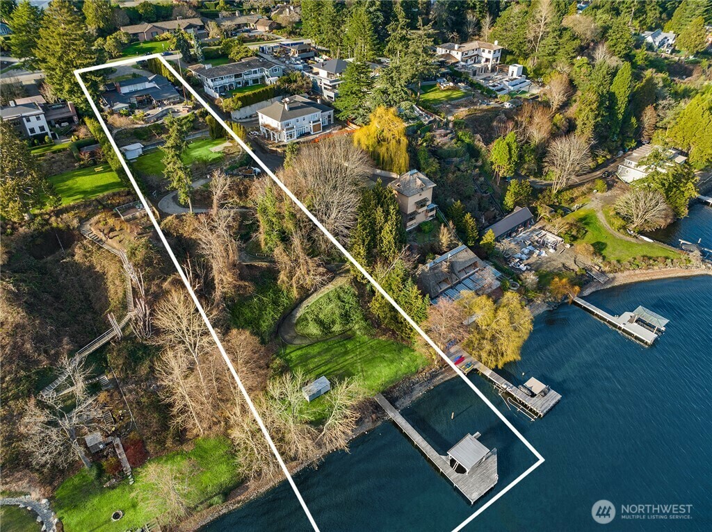 Property Photo: 6405 NE Windermere Road WA 98105