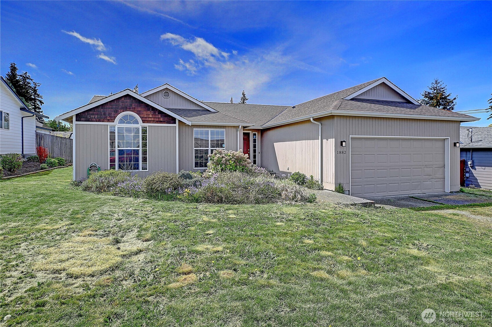Property Photo: 1882 Edgewood Drive WA 98282
