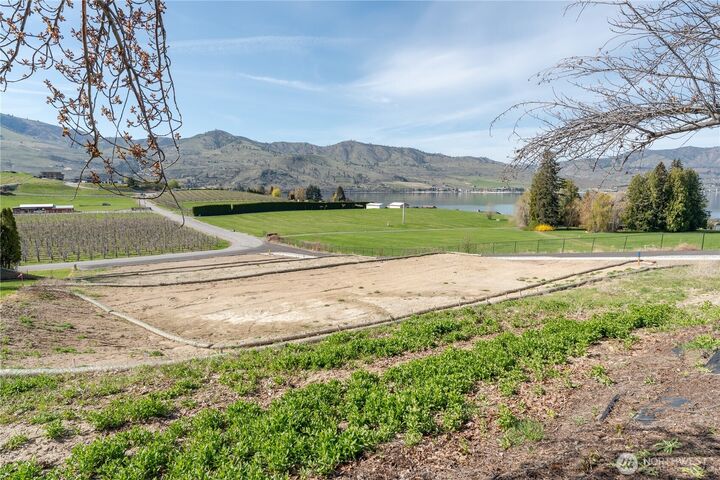 Property Photo:  208  Lord Acres Road  WA 98816 
