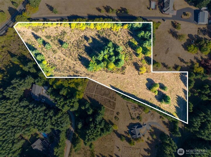 Property Photo:  113  Red Rock Lane  WA 98532