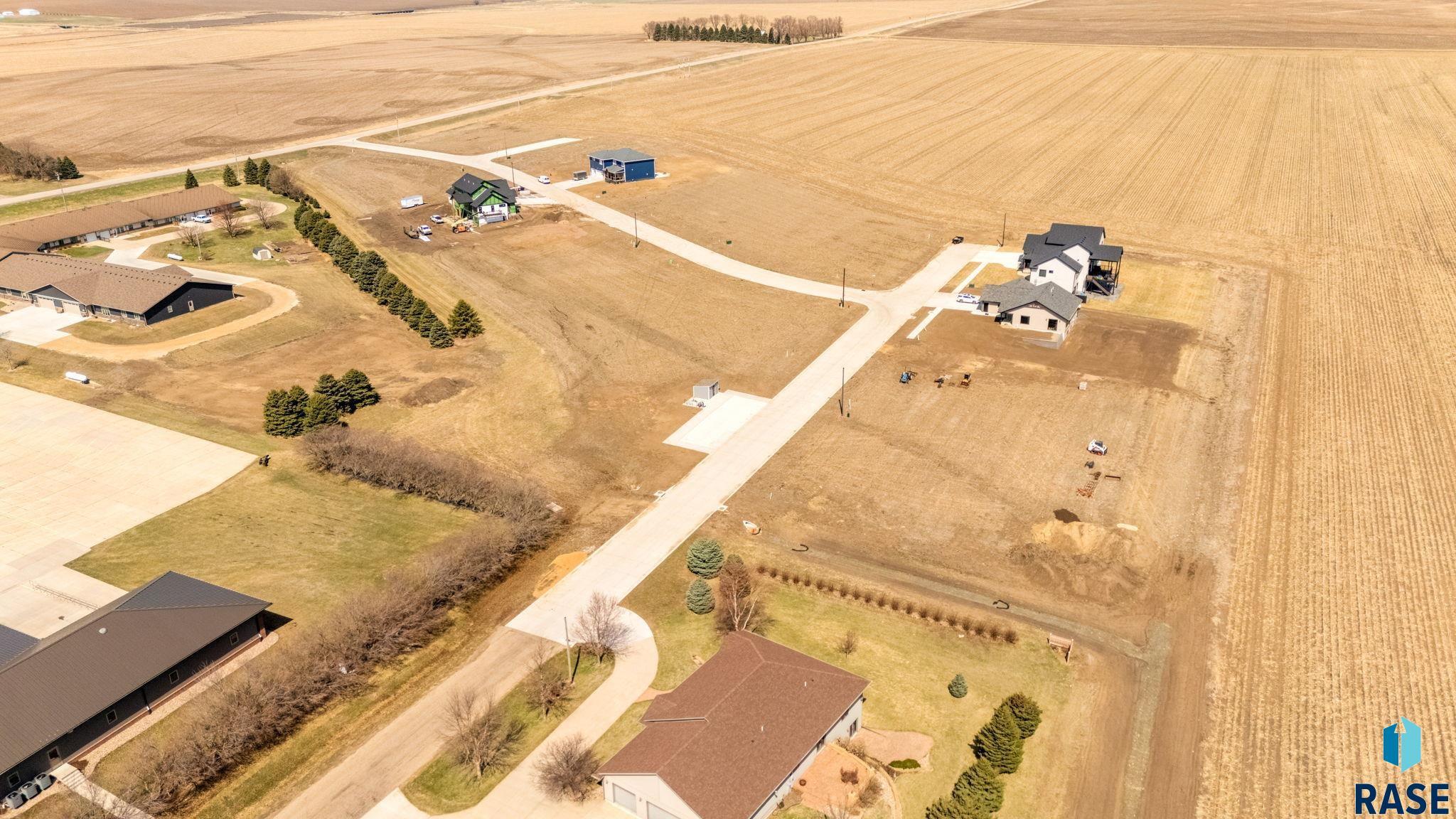 Property Photo: 703 Meadowview Dr IA 51242