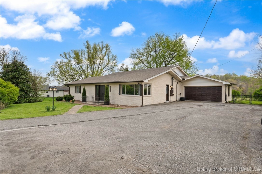Property Photo: 4525 Scottsville Road IN 47119