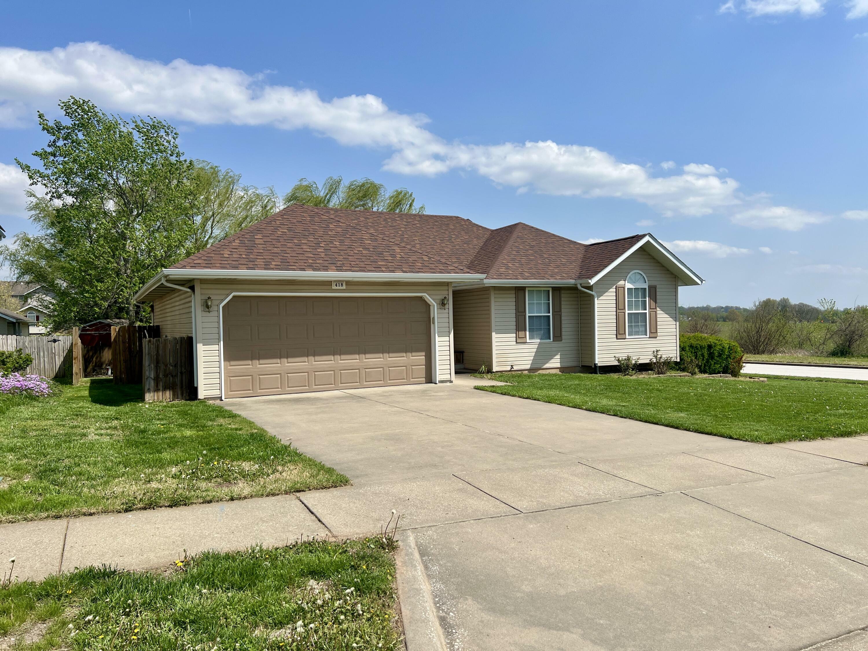 Property Photo: 418 N Harrington Drive MO 65738