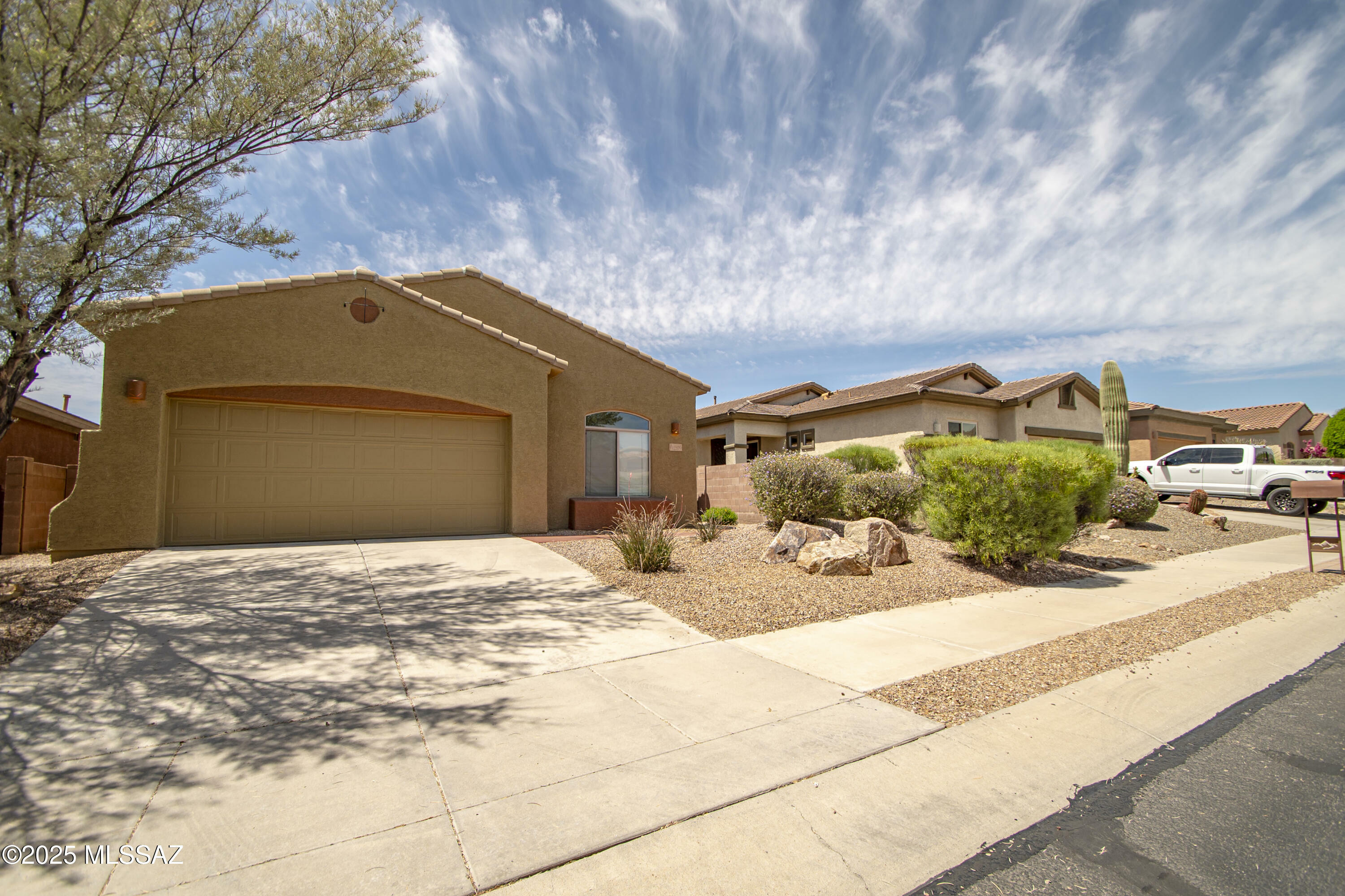 Property Photo: 12579 N New Reflection Drive AZ 85658